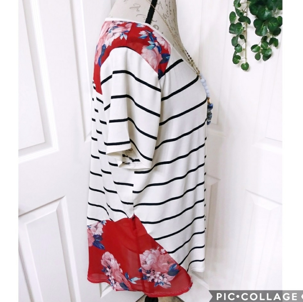 Avenue Short Sleeve Stripe & Floral Top Size 14